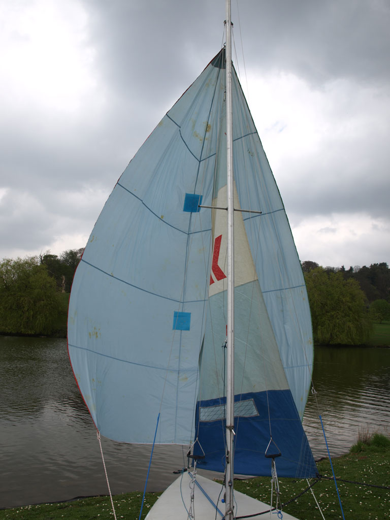 Caution Water - Sailing - Rigging a Symmetric Spinnaker
