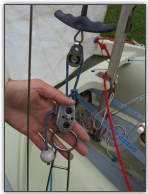 Photo 40, An assembled trapeze wire and handle